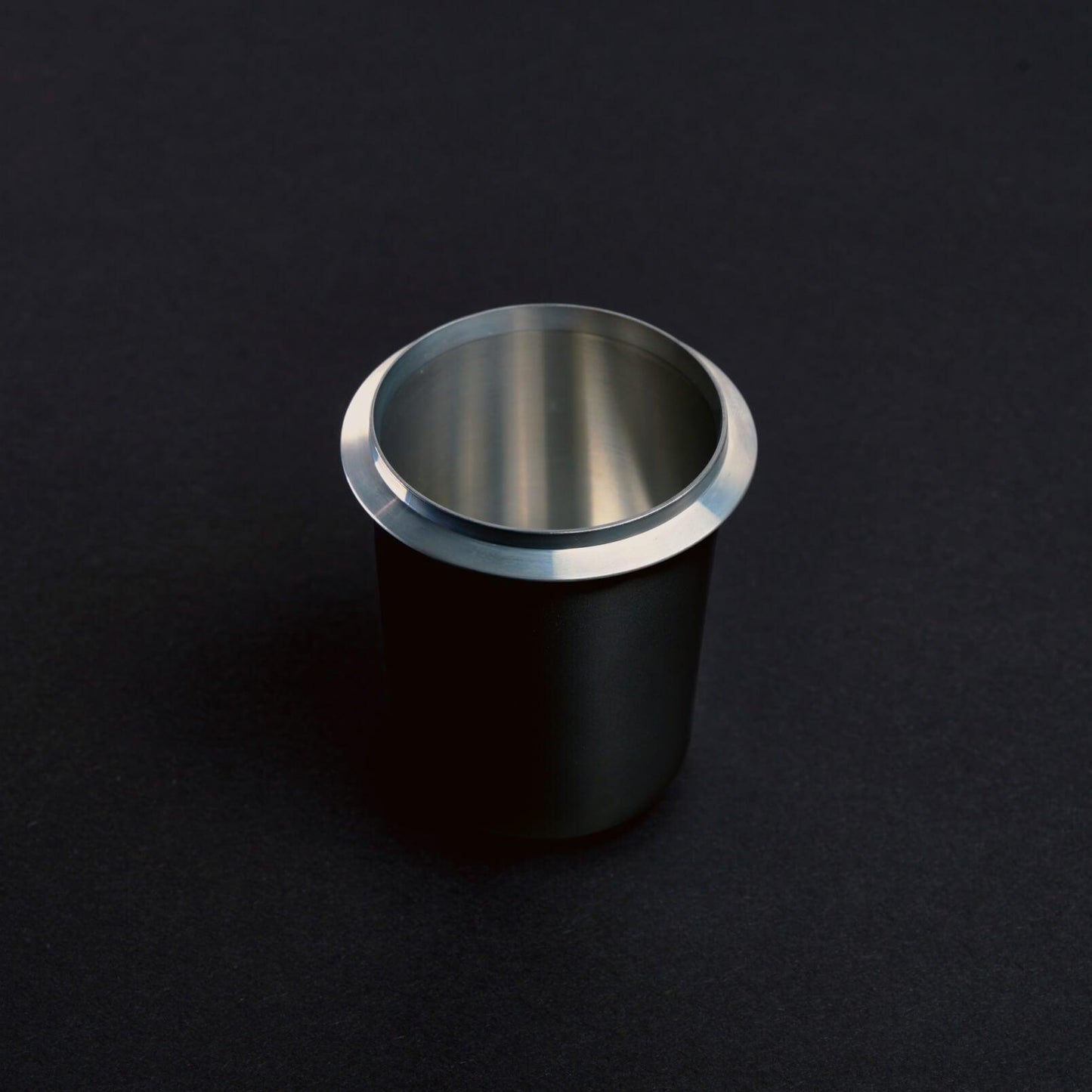 Hero_DosingCup-Black - Meraki