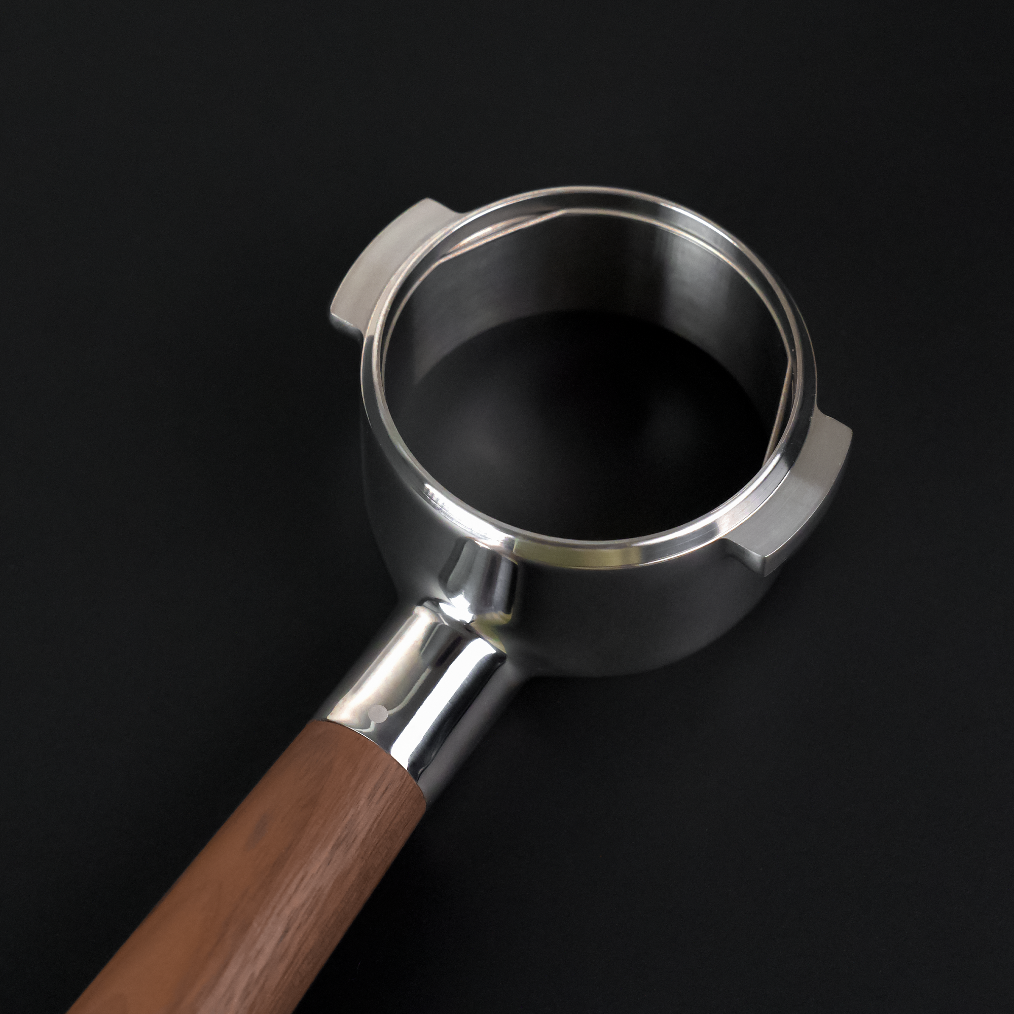 Stainless steel Meraki 58mm portafilter with wooden handle for home espresso