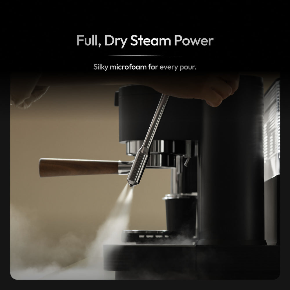Steam wand and pitcher during plain milk preparation